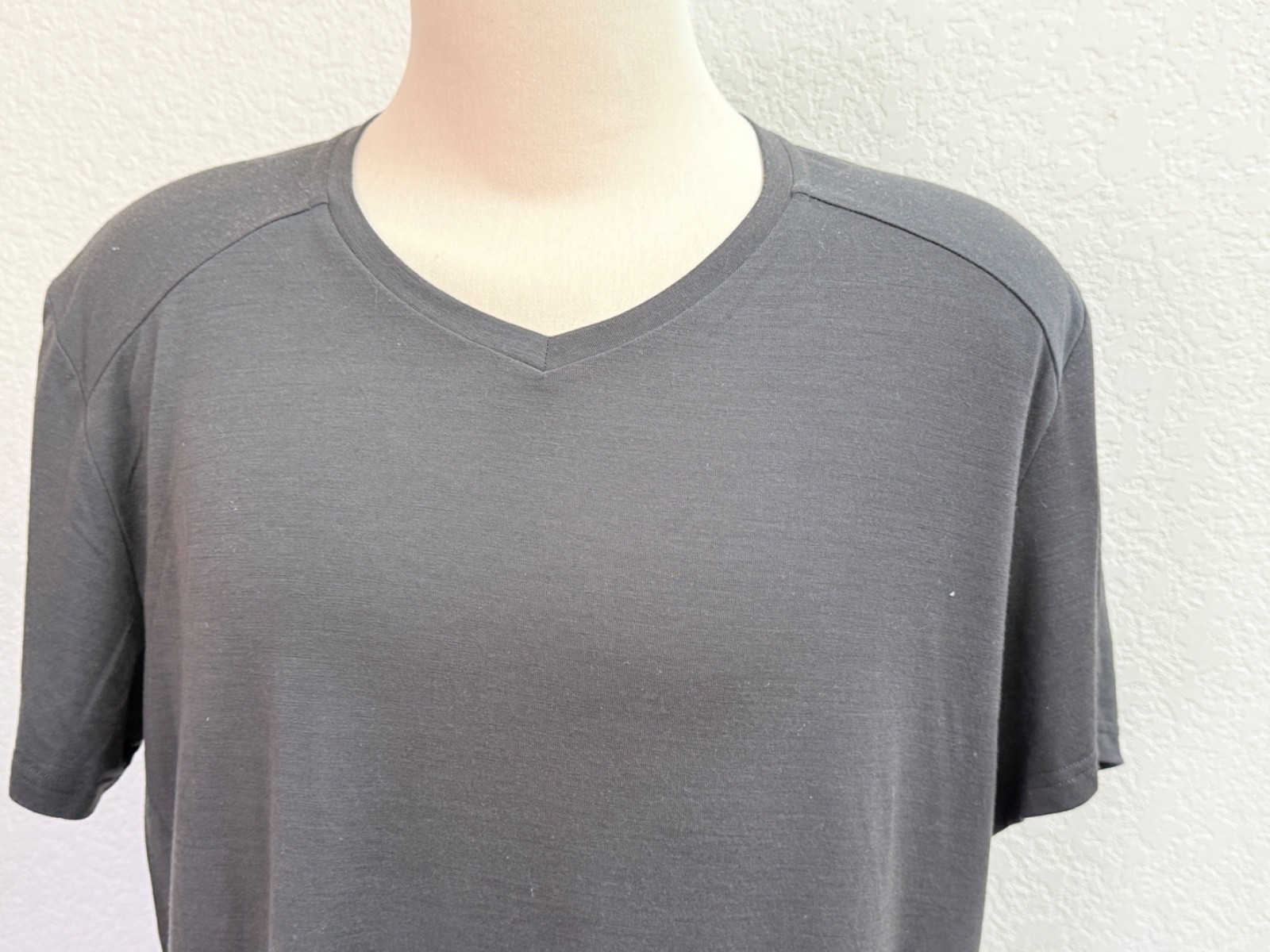 Mammut Alvra T Shirt Size 2XL Short Sleeve Merino Wool Blend Gray GR3114 gallery