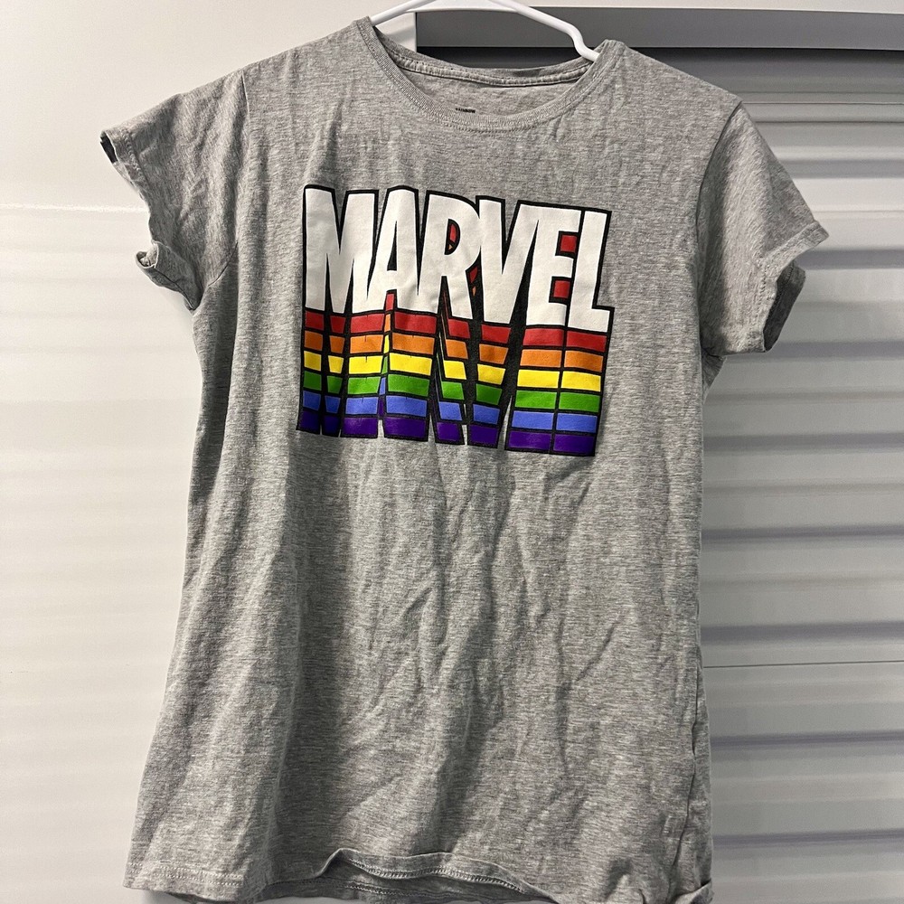Marvel Comics Rainbow Collection Logo Shirt Unisex Adults Medium