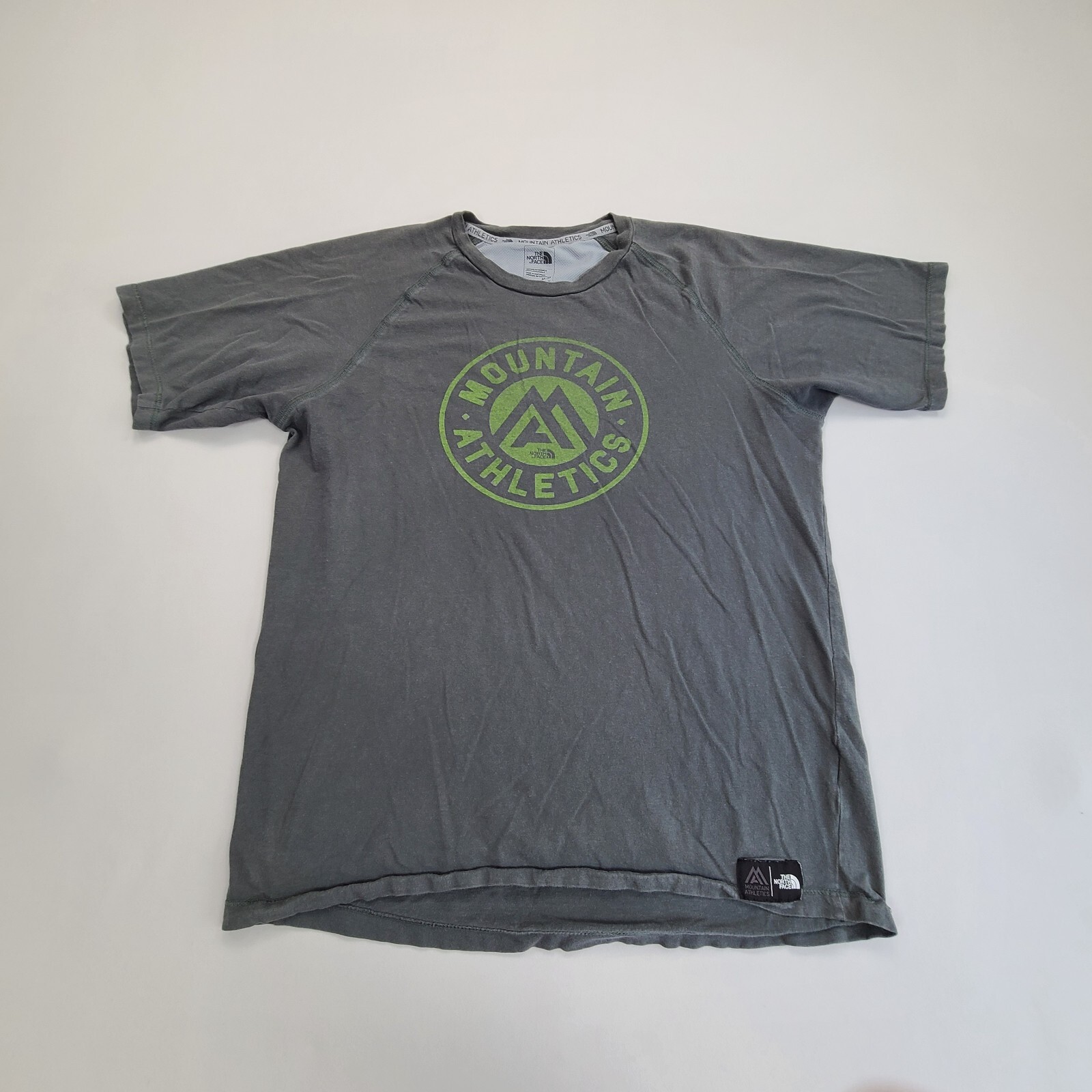 North Face Shirt Adult Medium Gray Outdoors Casual Comfort Athletic Mens