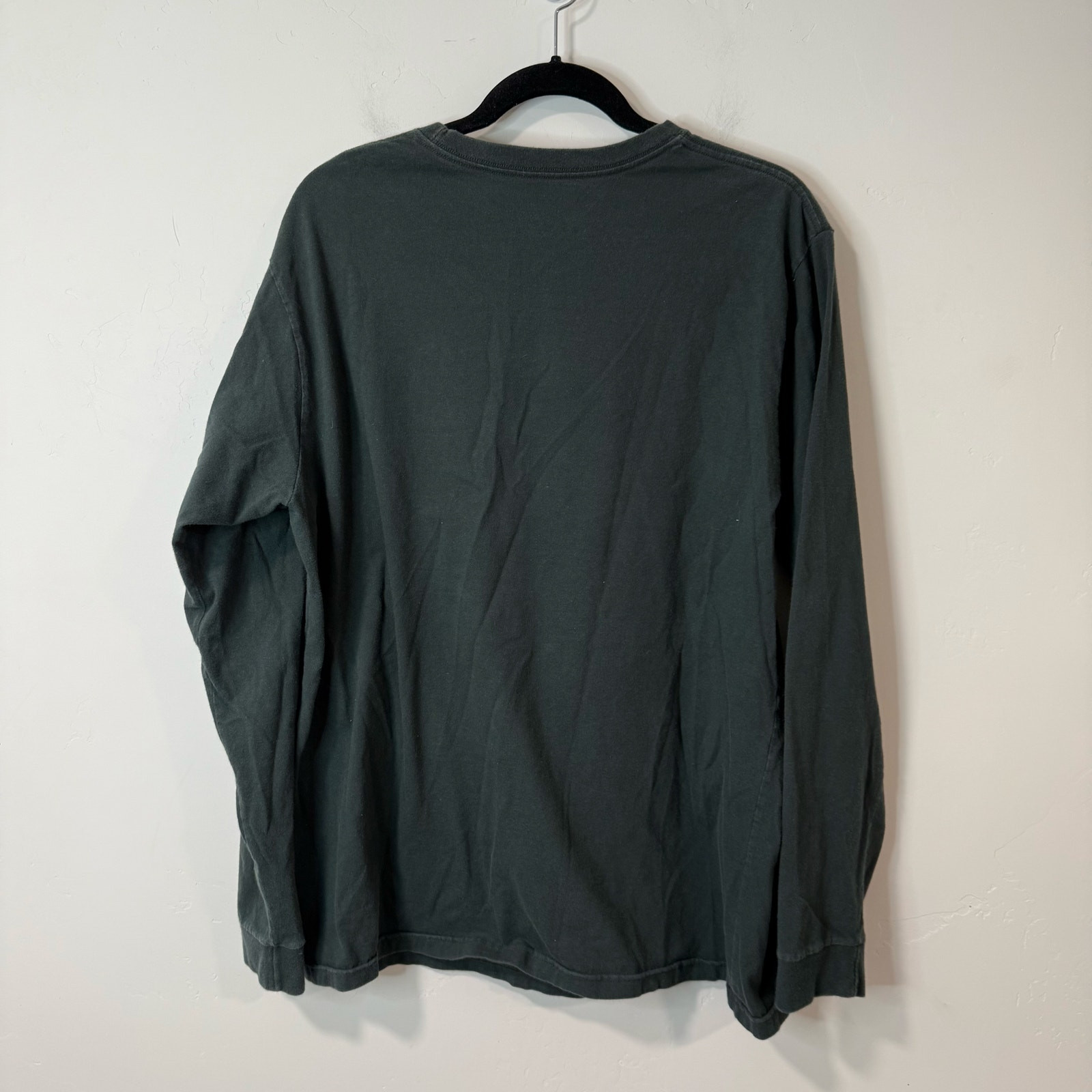 Patagonia Men's Shop Sticker Long-Sleeve Tee Graphic Logo Dark Green Large gallery