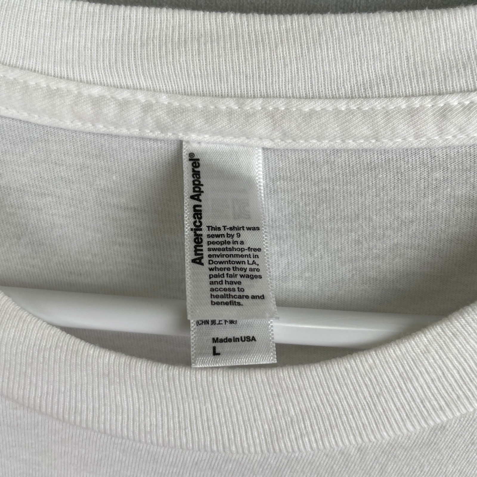 American Apparel White Crewneck T-Shirt Men Large 100% Combed Cotton Made in USA gallery
