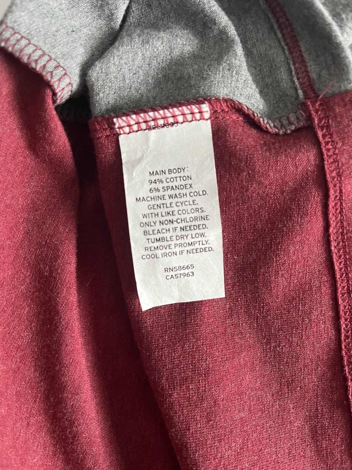 Zella Men’s T-Shirt Size M NWT Grey/Red. 33 gallery
