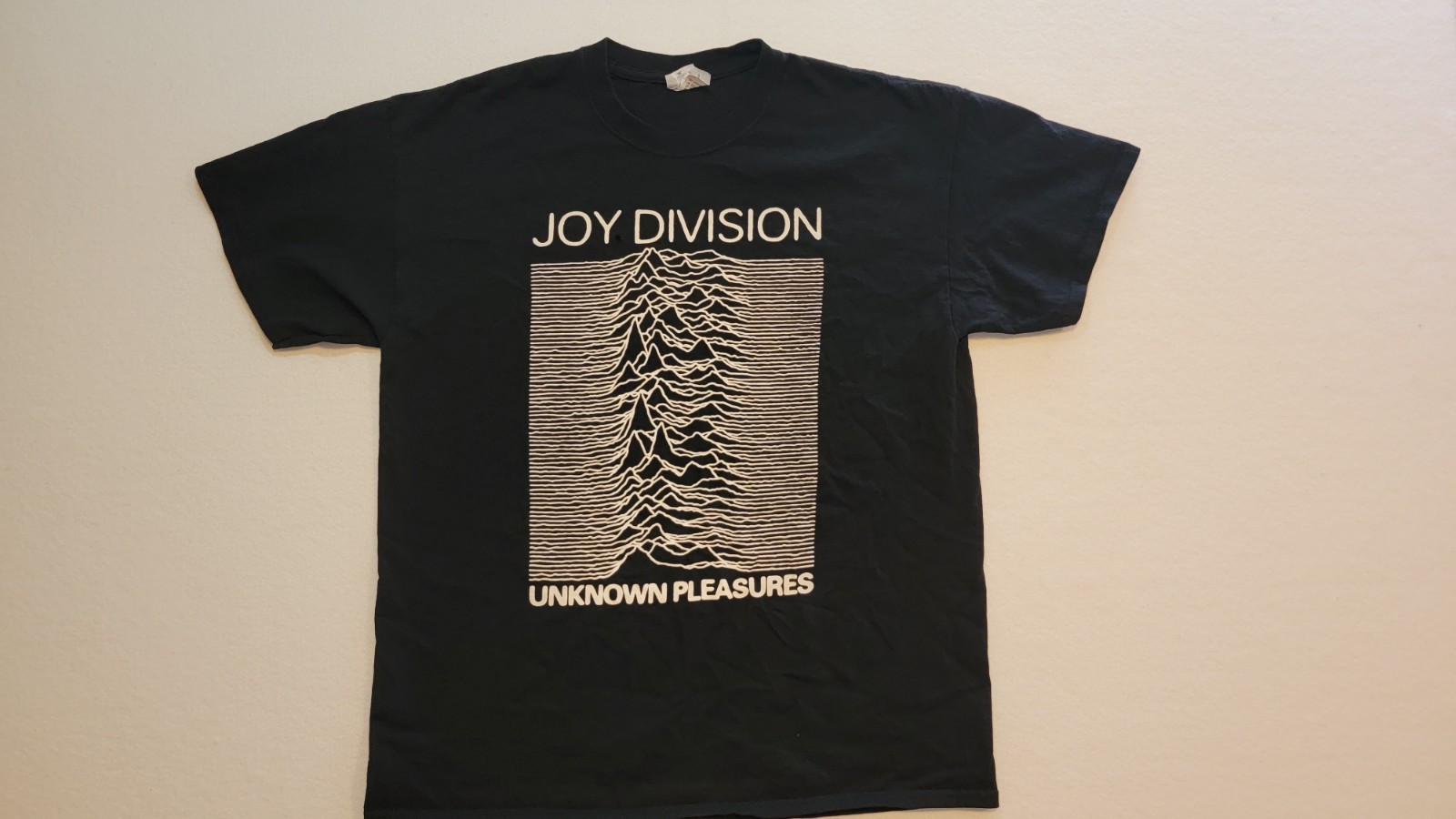 VINTAGE JOY DIVISION UNKNOWN PLEASURES GRAPHIC 00s Y2K TEE SIZE L Band Anvil Tee gallery