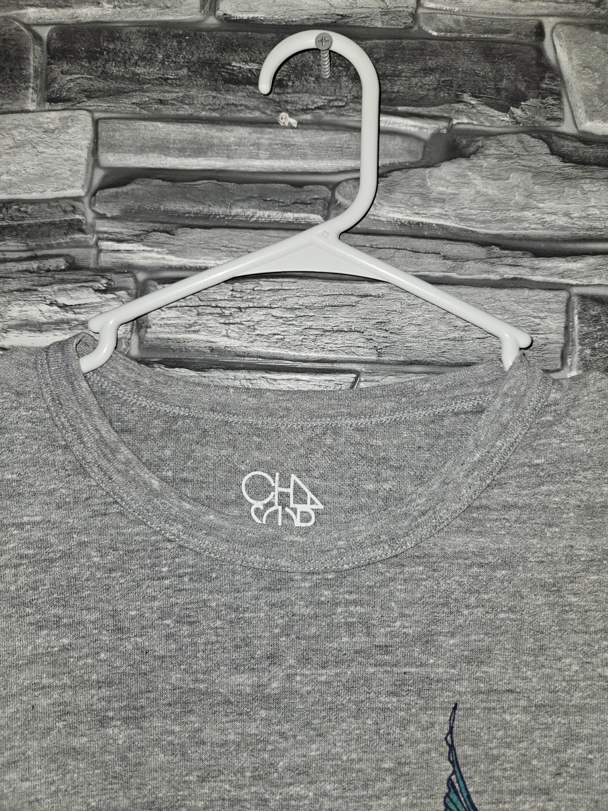CHASER Shirt Mens Medium Grey Pullover Crew Soft Tee Mermaid Surfer Surfing gallery