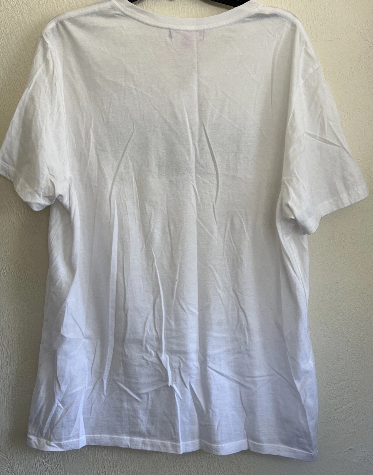 Guess Denim V Neck Lightweight Men’s Women’s Tee Size L Embroidered Logo White gallery