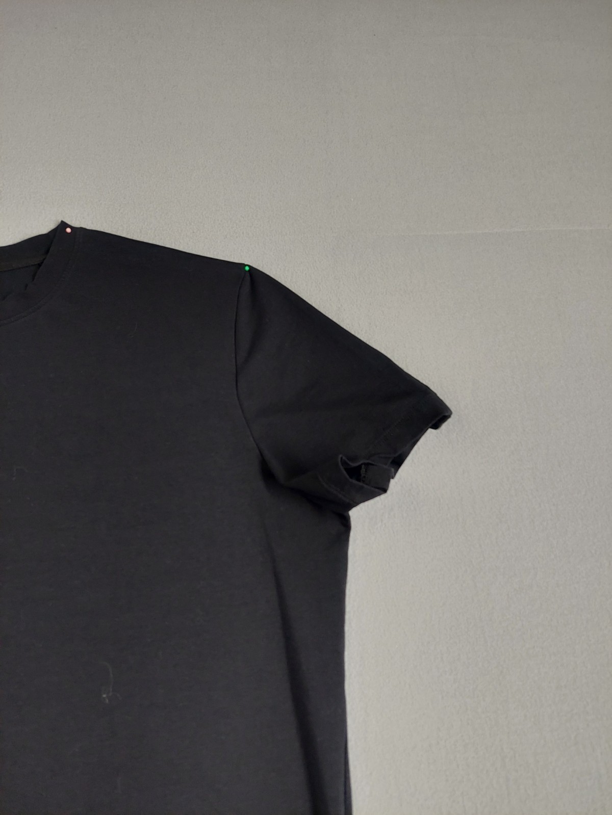 On Cloud Men Shirt L Black Crew Neck Short Sleeve Pullover Stretched Activewear gallery