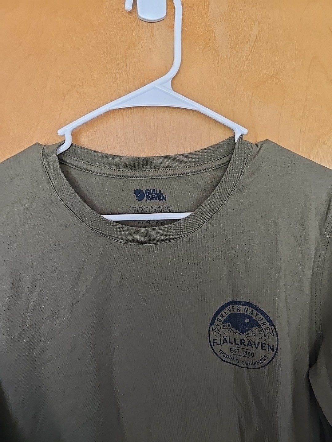 Fjallraven Forever Nature Badge LS T-Shirt Caper Green Size Medium