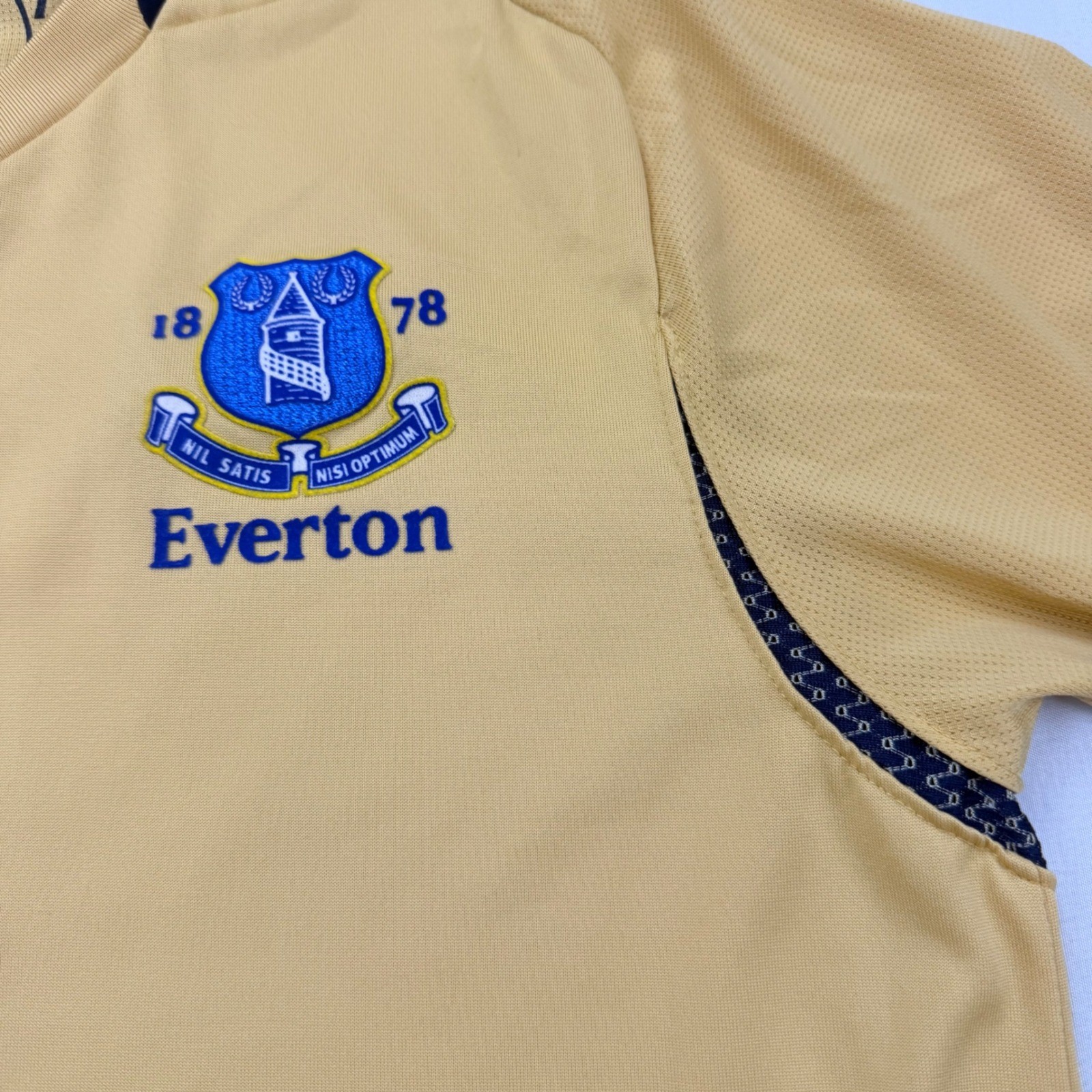 Umbro Everton Soccer Jersey Mens Small Yellow 2010-11 Away Chang Sponsor Kit gallery
