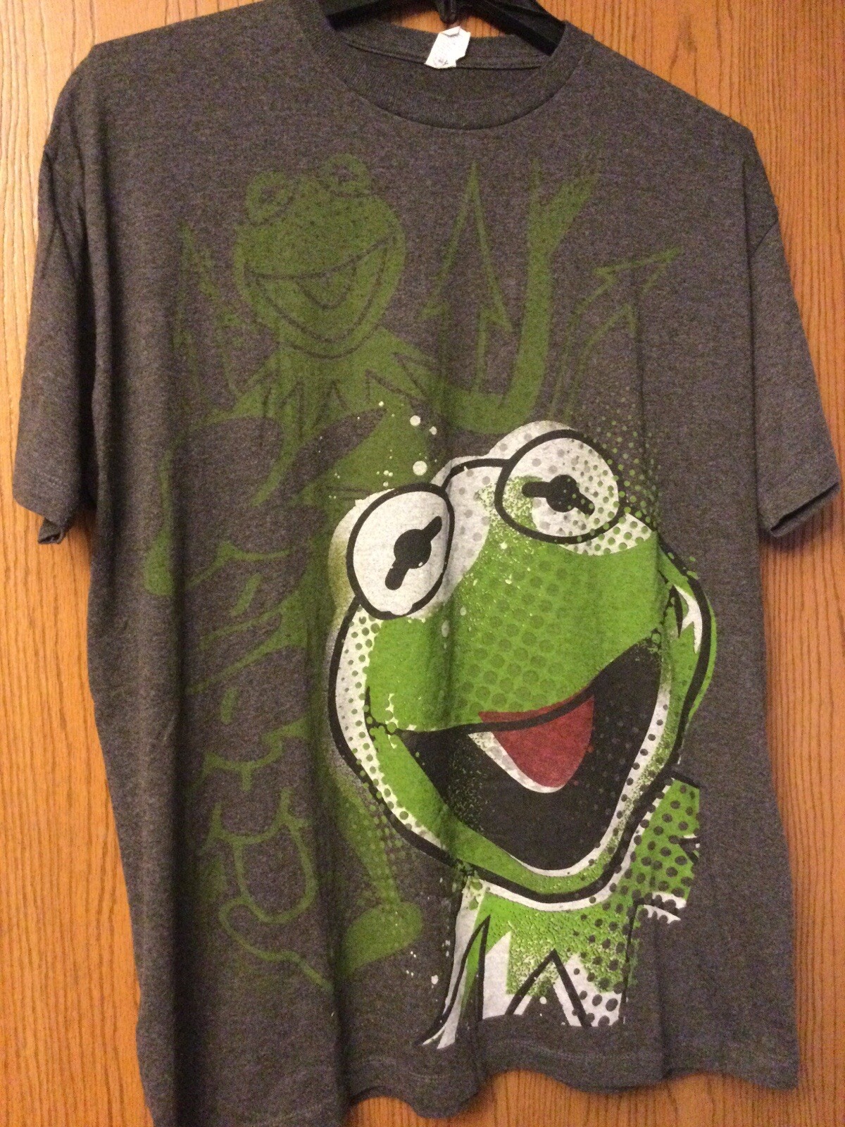 Kermit The Frog – Gray Shirt – XL.