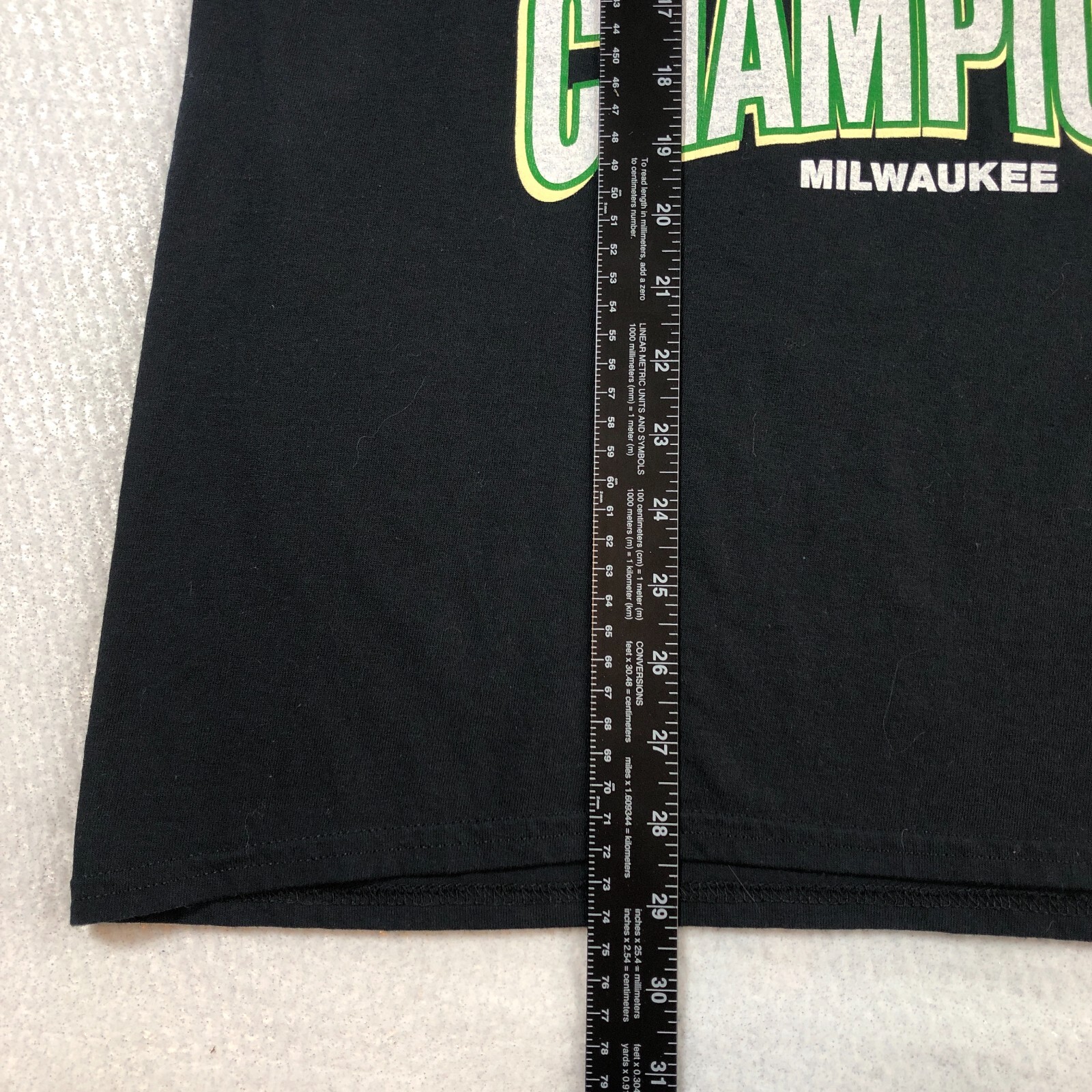 Dream City Milwaukee 2021 Champions Basketball NBA Mens T-Shirt Sz L Black gallery