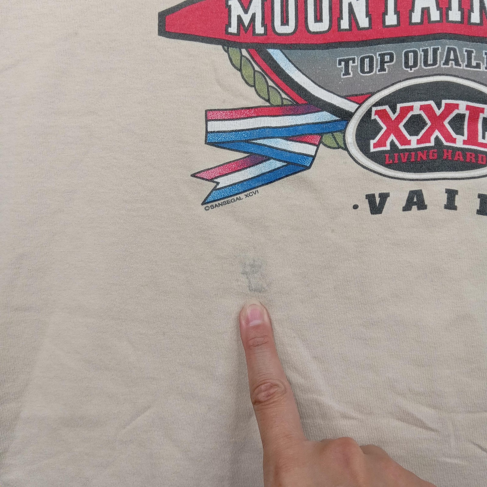 Vintage Mountain Gear Shirt Mens Extra Large Tan Wolf Graphic Vail Made USA 90s gallery