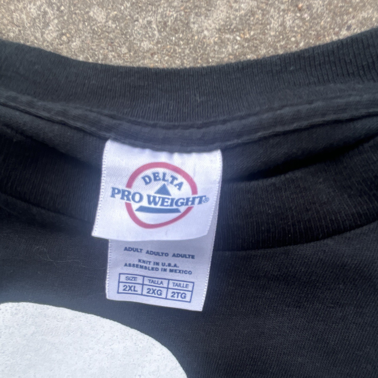Double stitch Men's 2XL Lot of 2 Black/White Graphic Crew Neck Tee Shirts gallery