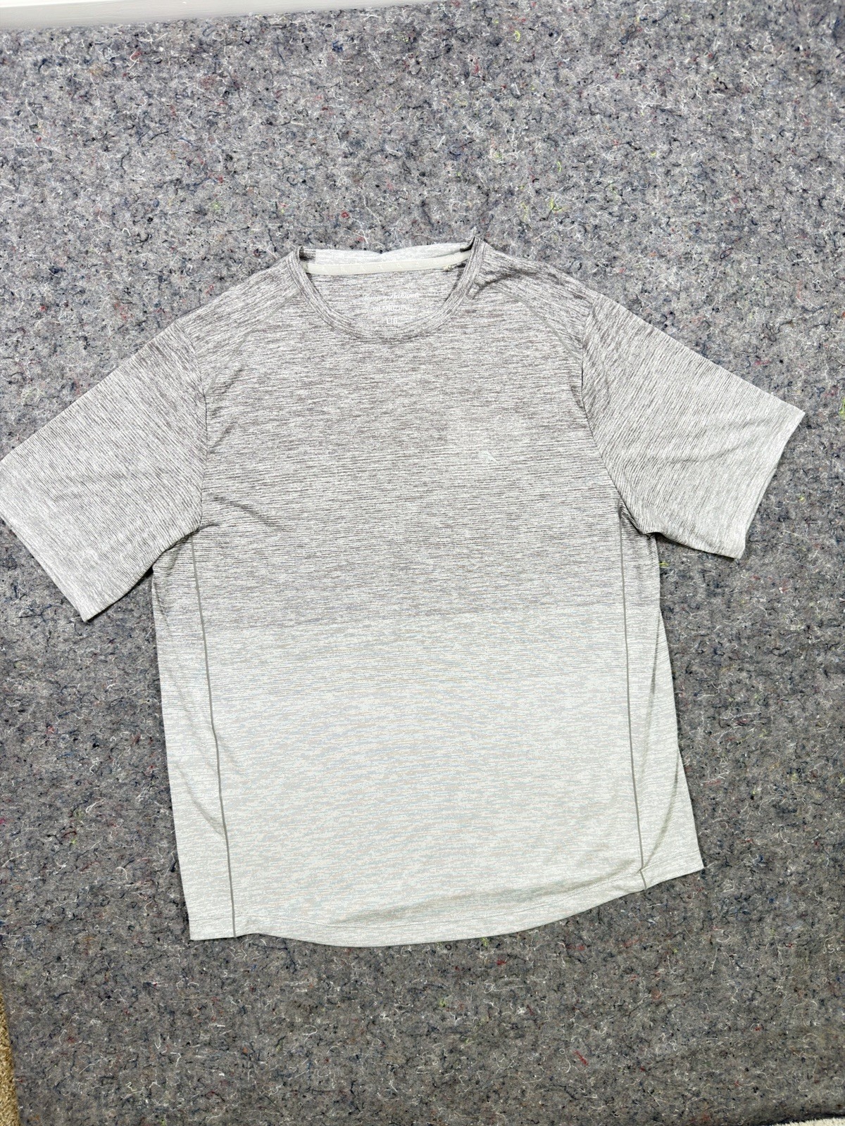 Tommy Bahama Men's Oasis Fade Crew Neck Short Sleeve Tee Gray Size LG gallery