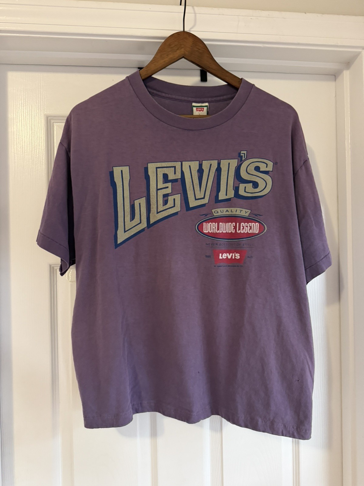 Rare VTG 90s Levi’s T-Shirt Size L Single Stitch USA 1990s gallery
