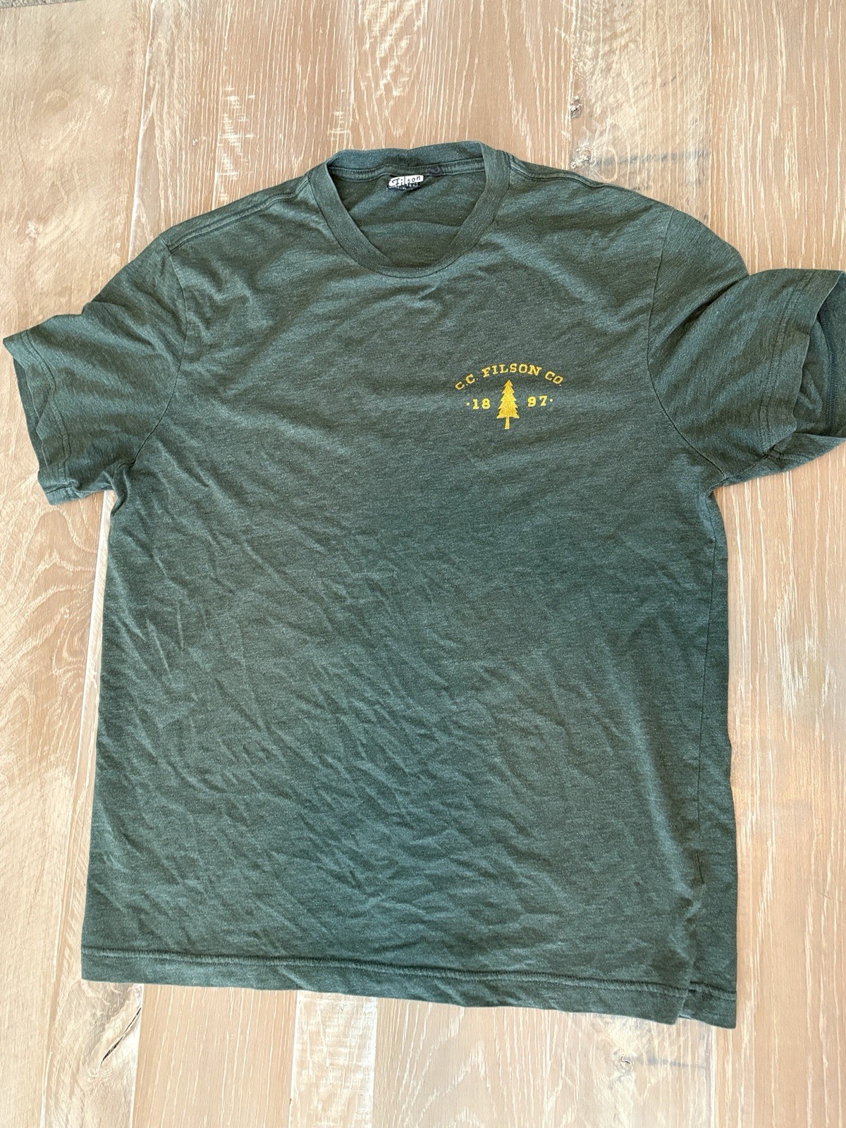 Filson Alaska Outfitter Graphic Logo Men’s Green Crew Neck T-Shirt Size L
