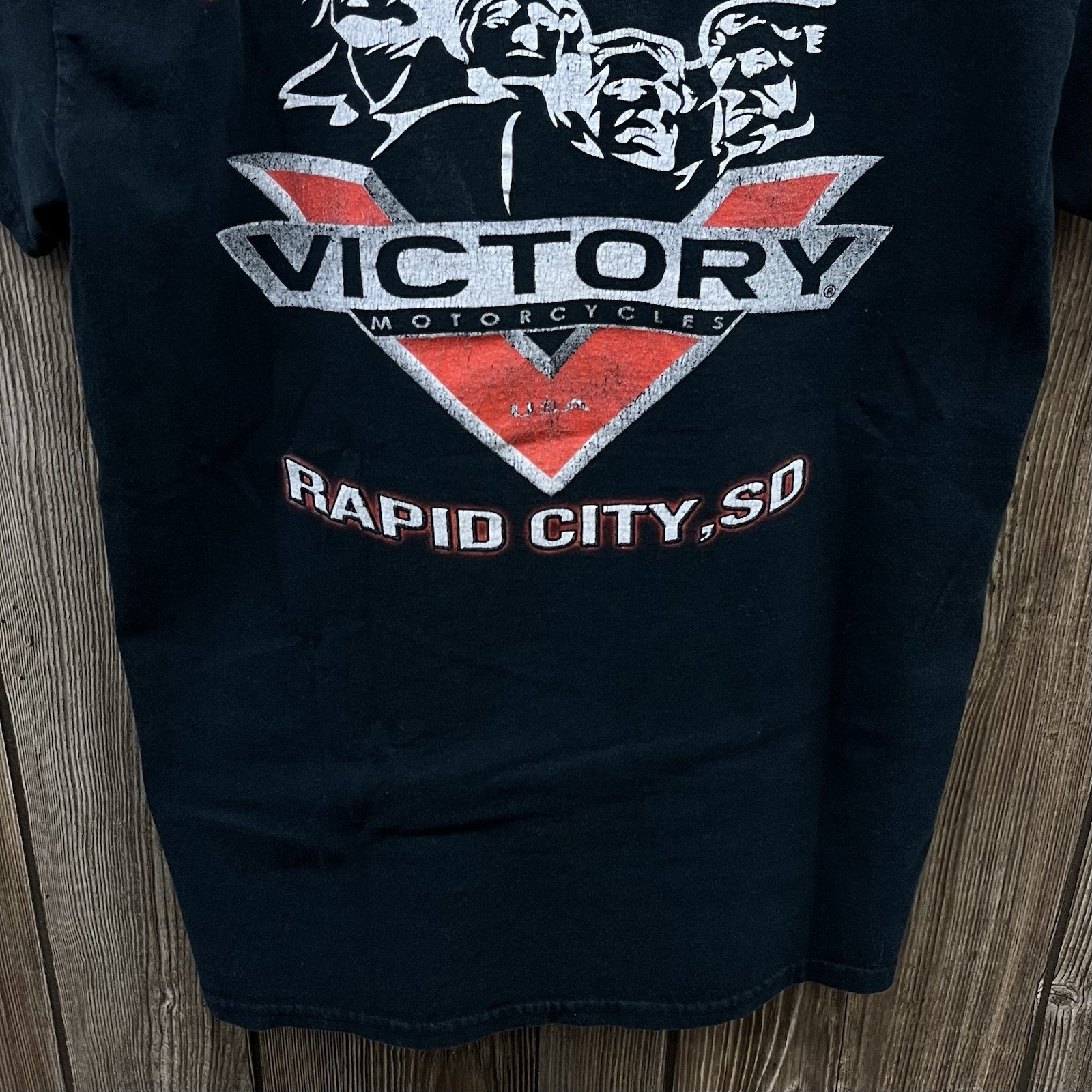 Victory Motorcycles V-Twin Power South Dakota Graphic Tee Shirt Black Mens Small gallery