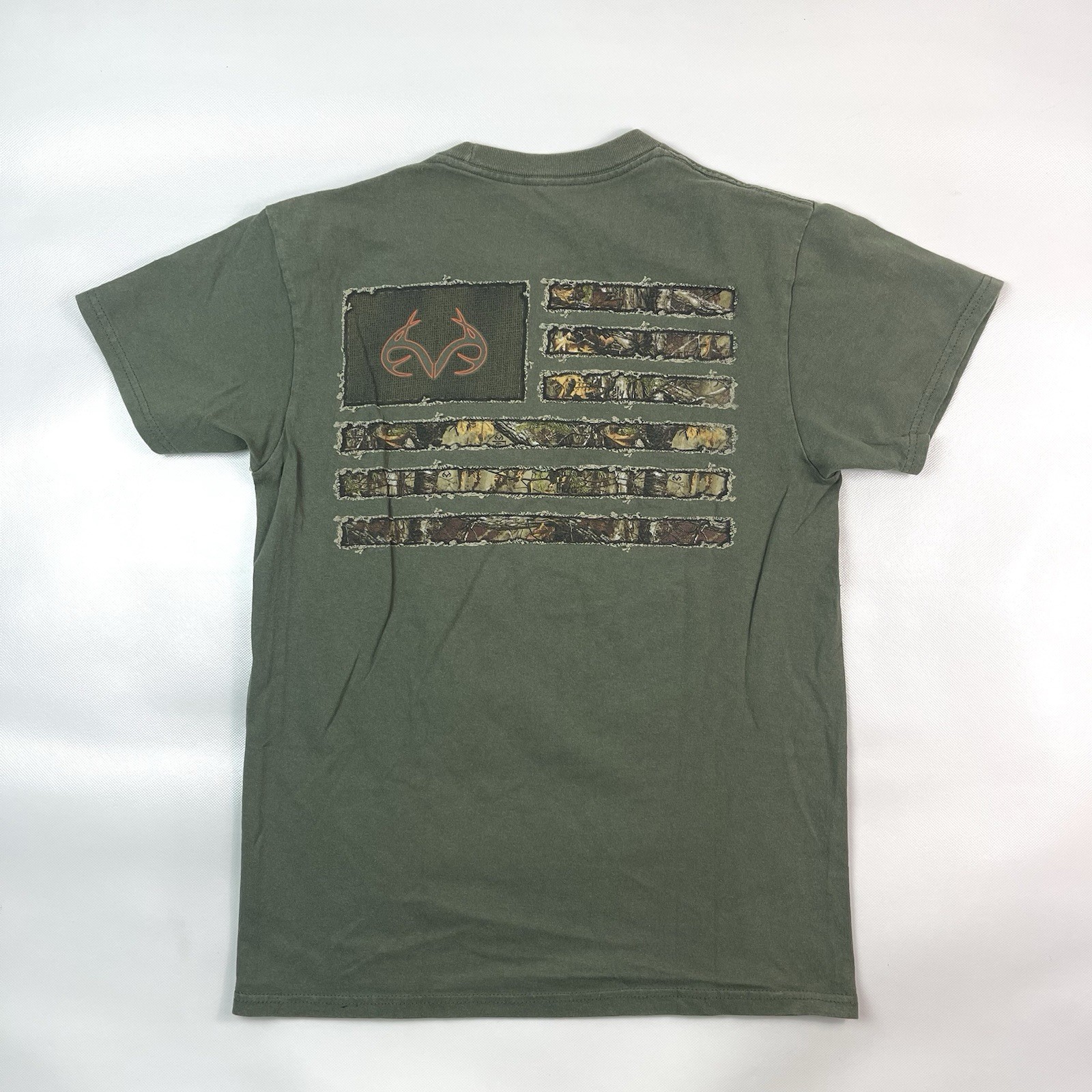 Realtree Outdoor Green Camo USA Flag Graphic Hunting T-Shirt Men’s Size S gallery