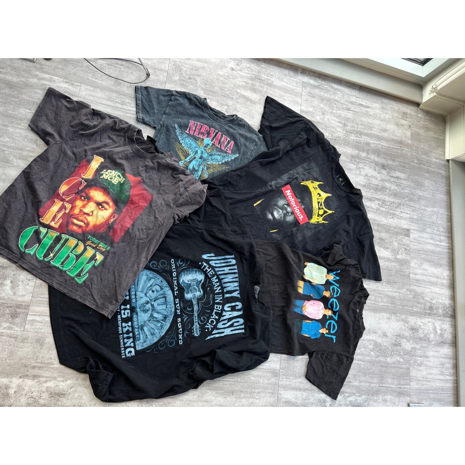 Huge 25pc Band Tee Lot Nirvana AC/DC Wu-Tang Johnny Cash Bob Marley Graphic gallery
