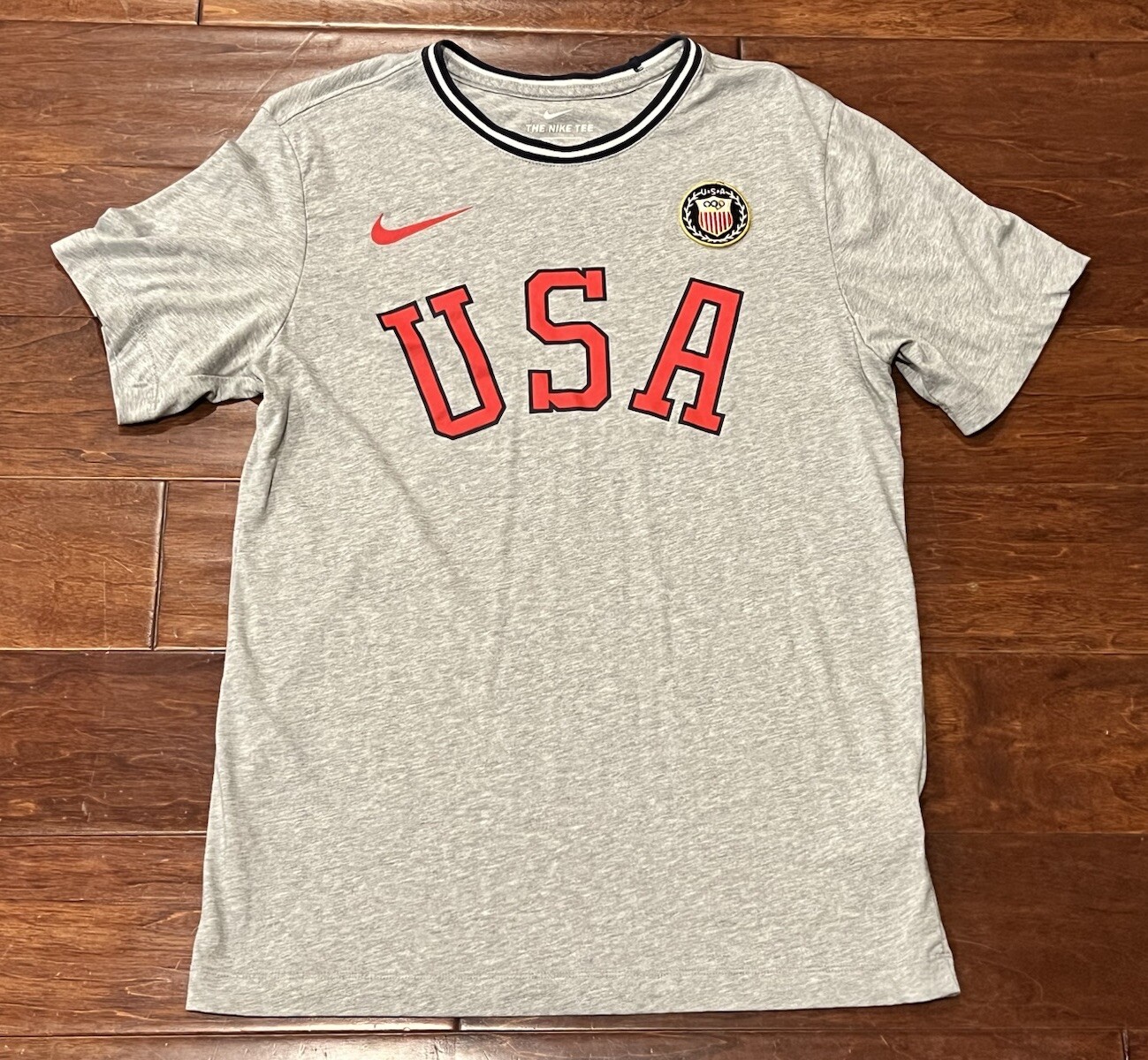Nike USA Olympic Team Gray Red Mens Women's Small Heritage Crest Logo T Shirt gallery