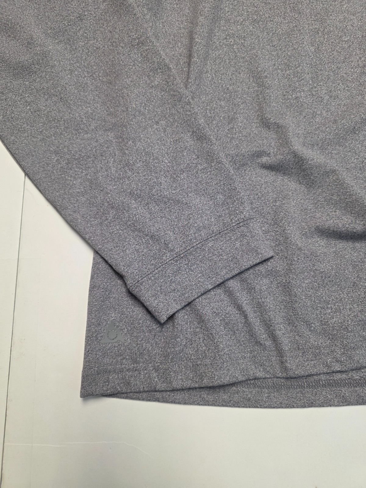 $105 New SCOTT BARBER Poly NYLON Crewneck T-Shirt Men XL X-LARGE Gray Heather LS gallery