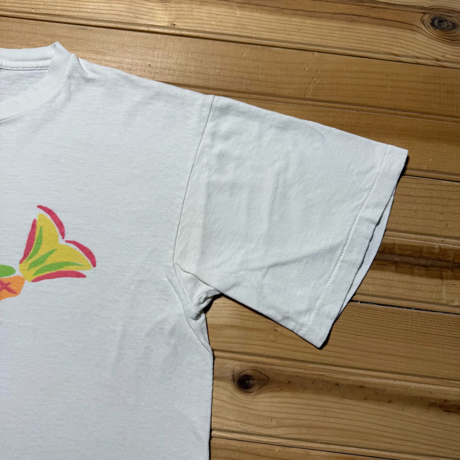 Vintage 90s Abstract Colorful Parrot Sea Life Fish Art Graphic T-Shirt - Large gallery