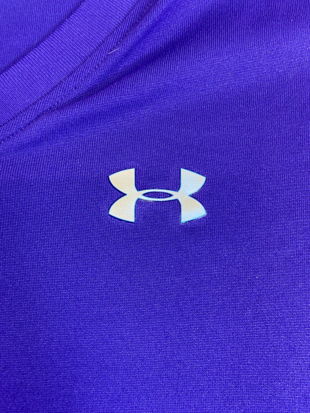 Womens Under Armour Semi Fitted T Shirt Athletic Sports Purple Medium Outdoor gallery