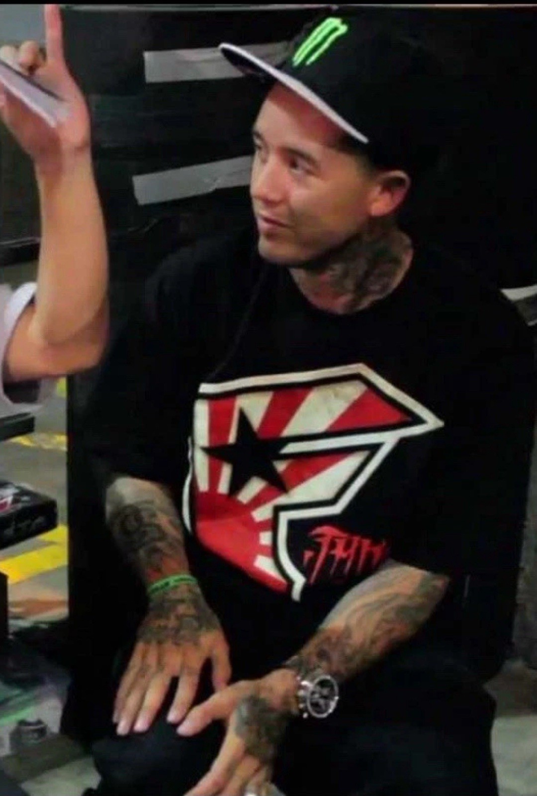 Famous Stars And Straps 3 LARGE Rising Sun Sticker Blink 182 Travis Barker Japan gallery