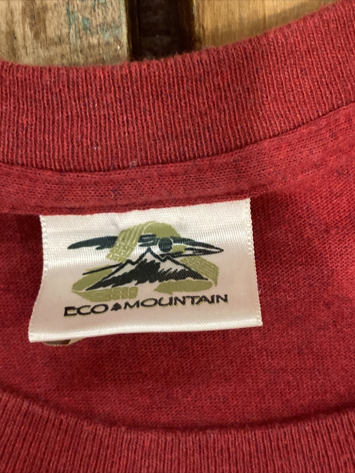 Vintage Yellowstone Moose Eco Mountain Size Medium Red T-Shirt gallery