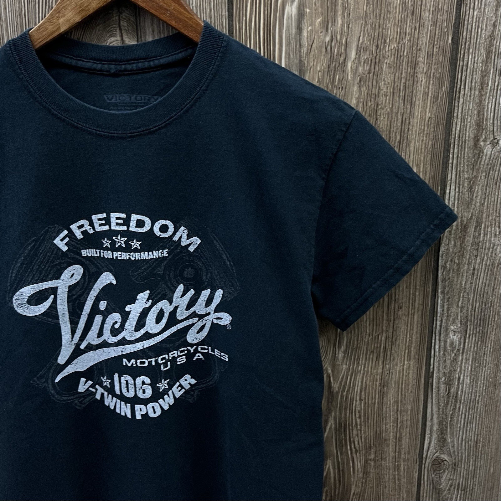 Victory Motorcycles V-Twin Power South Dakota Graphic Tee Shirt Black Mens Small gallery
