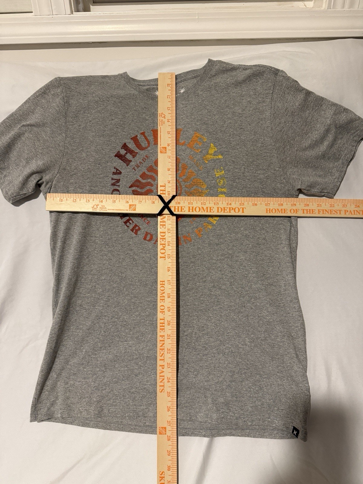 Hurley Gray Cotton Blend Knit Regular Fit Crew Neck Logo Graphic Tee Men's M gallery