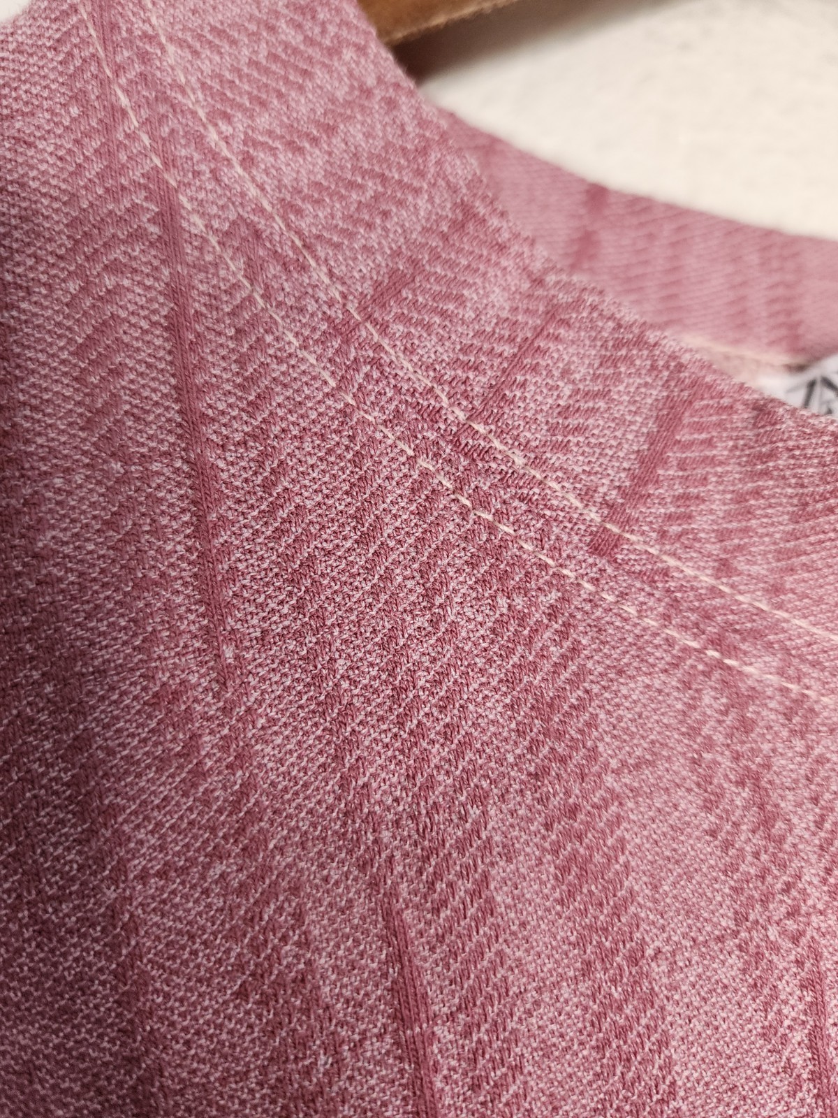 Zara Textured Knit Short Sleeve Crew Neck Shirt in Mauve Size M gallery