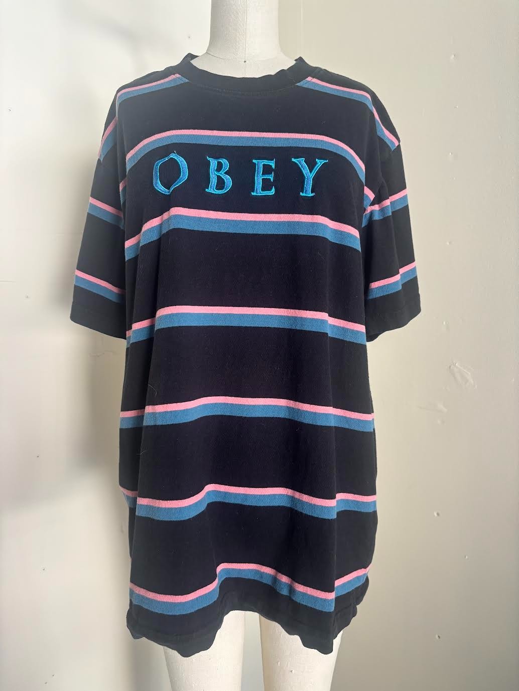 Obey Worldwide Mens Large Black Pink Blue Striped Emb Logo T Shirt Streetwear