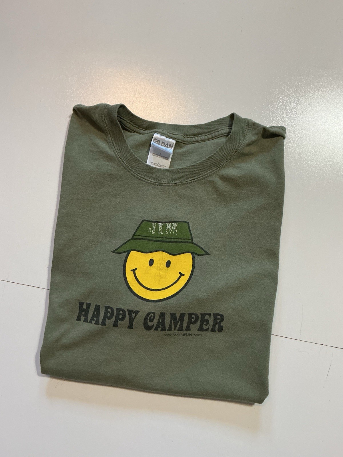 Vintage 2001 Y2K Happy Camper Smiley Face Jim Olive Green Graphic T-Shirt Sz. L