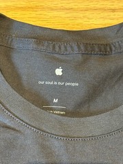 Official Apple RETAIL EXCLUSIVE Worldwide Locations 2018 Grey T-shirt RARE NEW