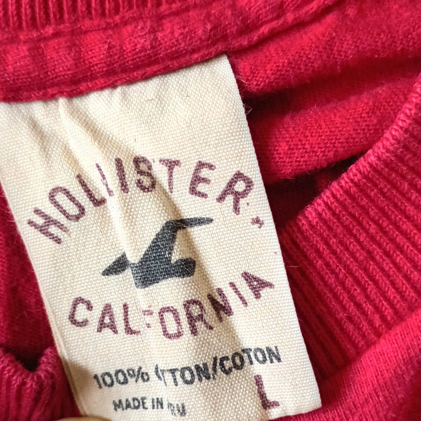 Hollister Red GraphicLogo CrewNeck T-Shirt Men's L 100%Cotton Easy Care Y2K VTG gallery