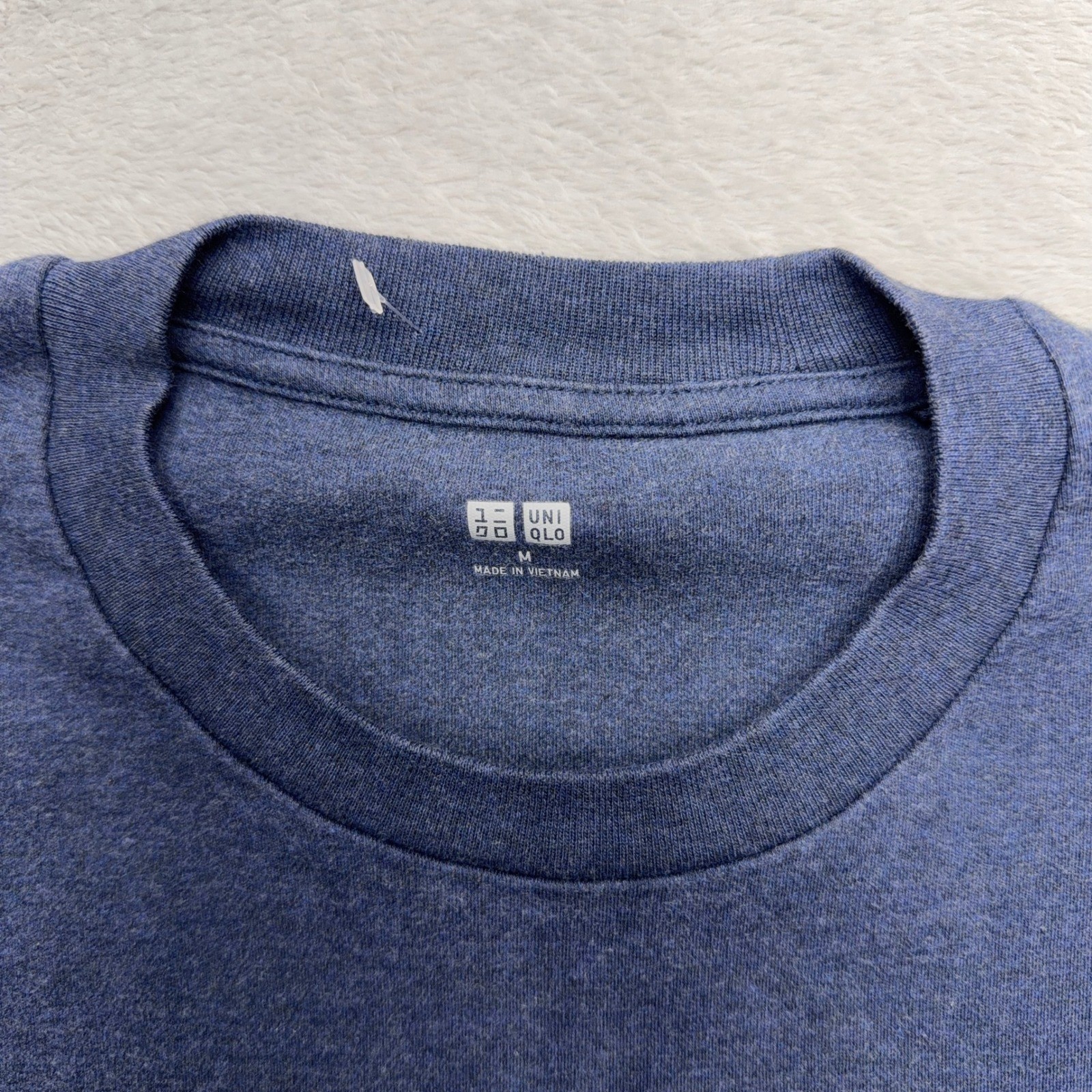 Uniqlo T-Shirt Mens M Blue Long Sleeve Crewneck Ribbed Cuff gallery