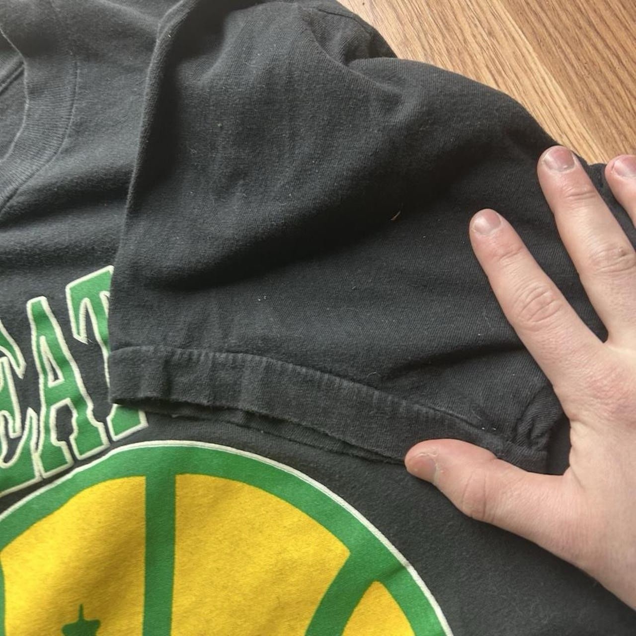 90s vtg Seattle SuperSonics NBA Graphic Tee single-stitch black tee XL gallery