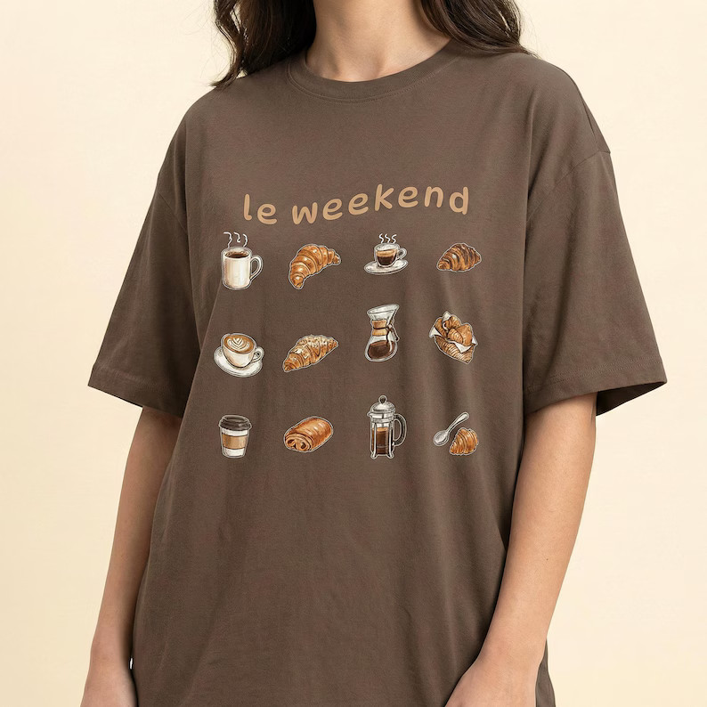 le weekend Coffee Croissant Comfort Tee Shirt Relaxed