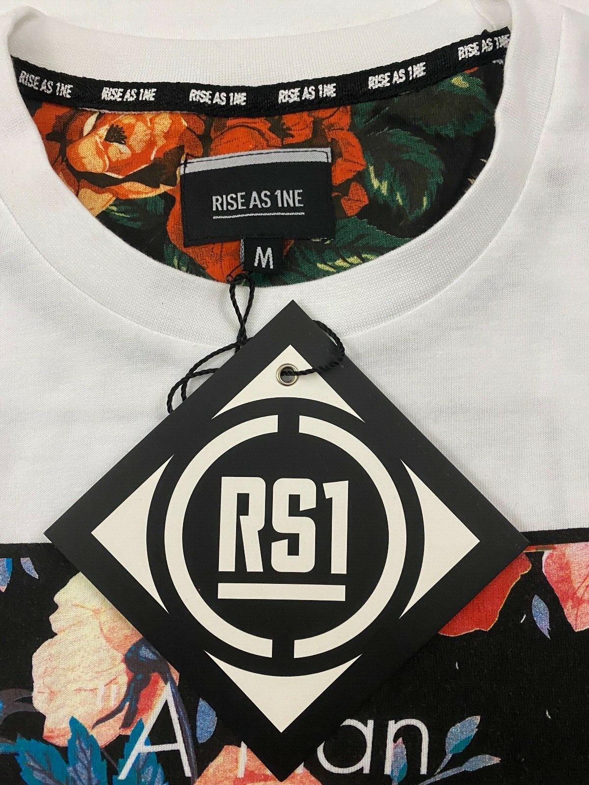 New Rise As 1ne White Graphic T Shirt Size M gallery