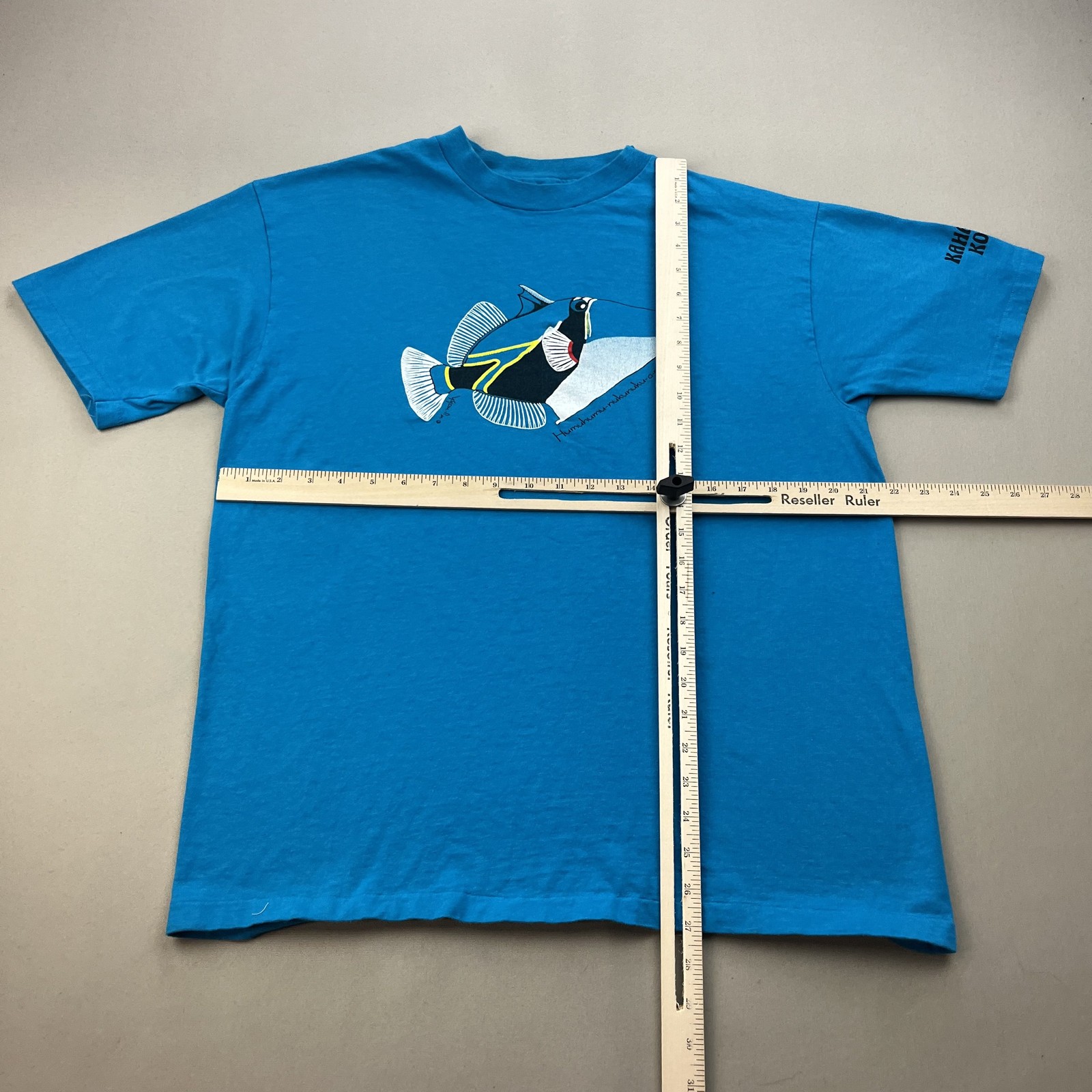 Vintage Hawaii Fish T-Shirt Mens Medium Blue Hanes Kahaluu Kona Beach Nature 90s gallery
