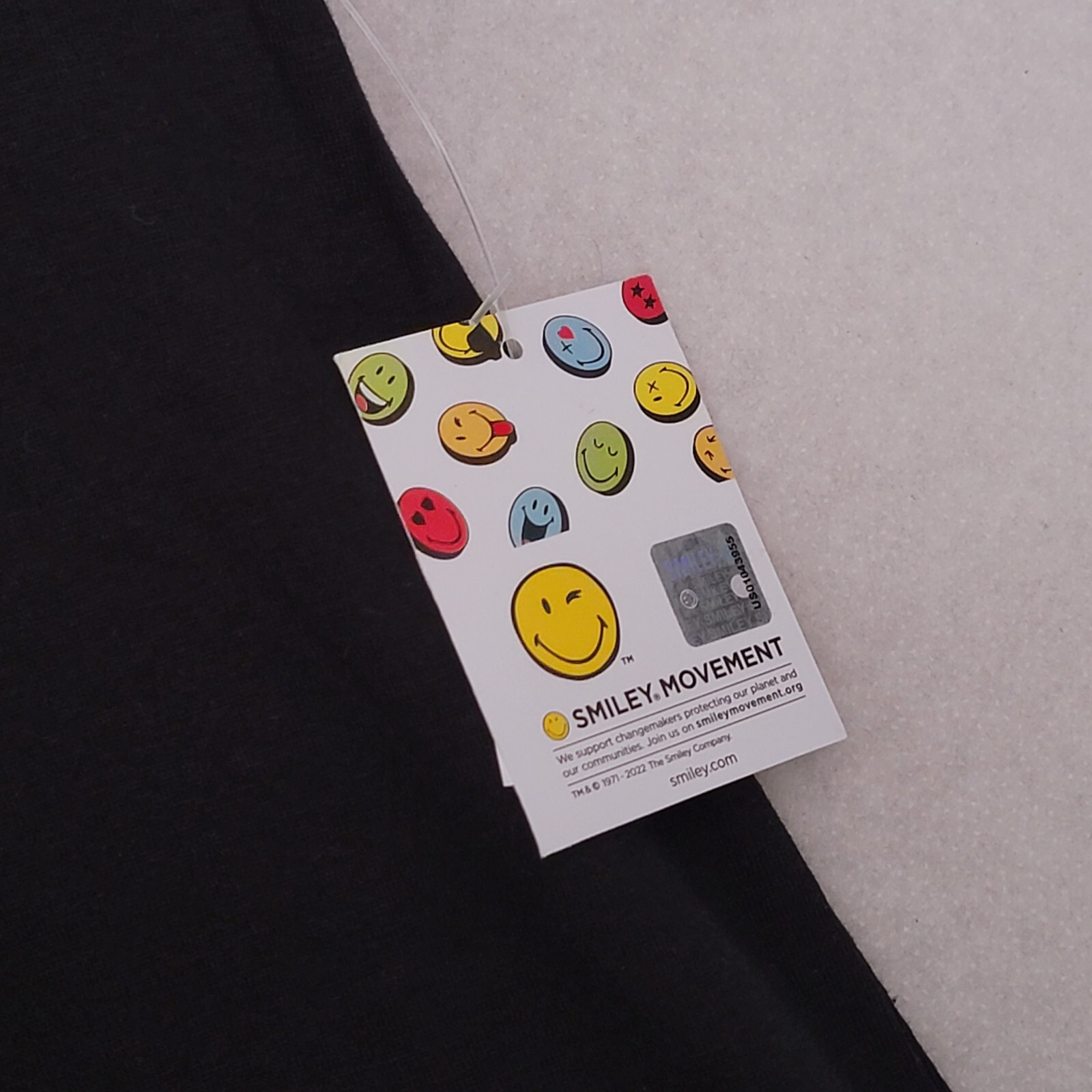 Smiley World Shirt Mens 2XL XXL BLACK GRAFFITI Street Art Skater Casual NWT gallery