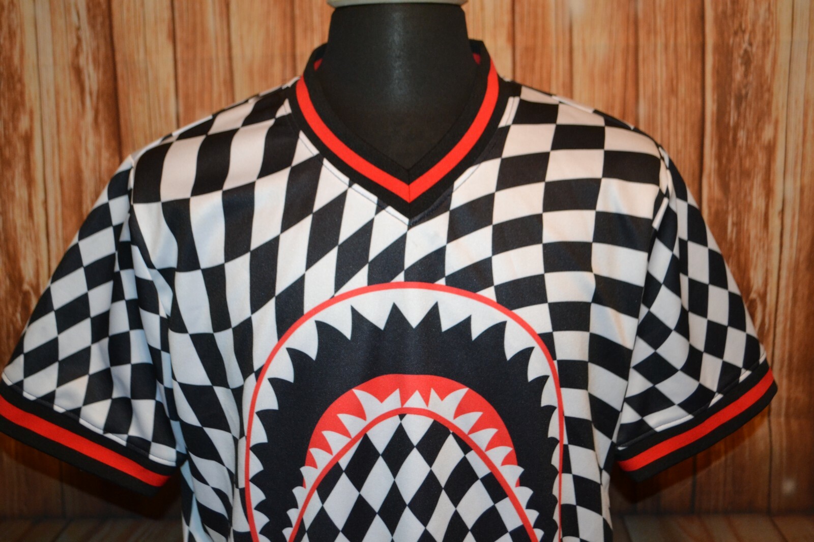 Hudson Outerwear Men's Checker Pattern Diddy 54 Shark Teeth T Shirt Size XL gallery