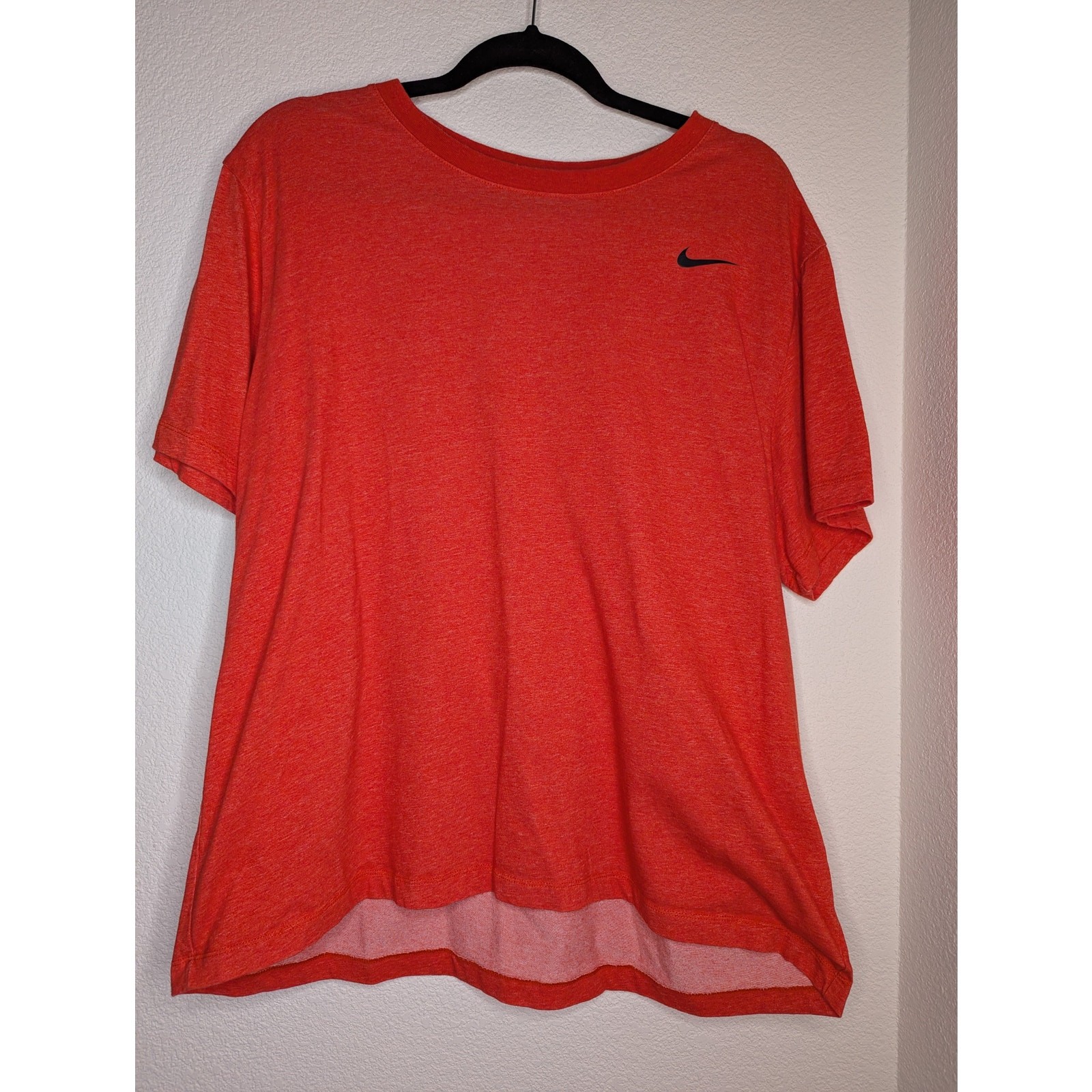 Nike Men’s Dri-Fit Red Crewneck Tee XL Active Sporty Casual Travel Workout Basic