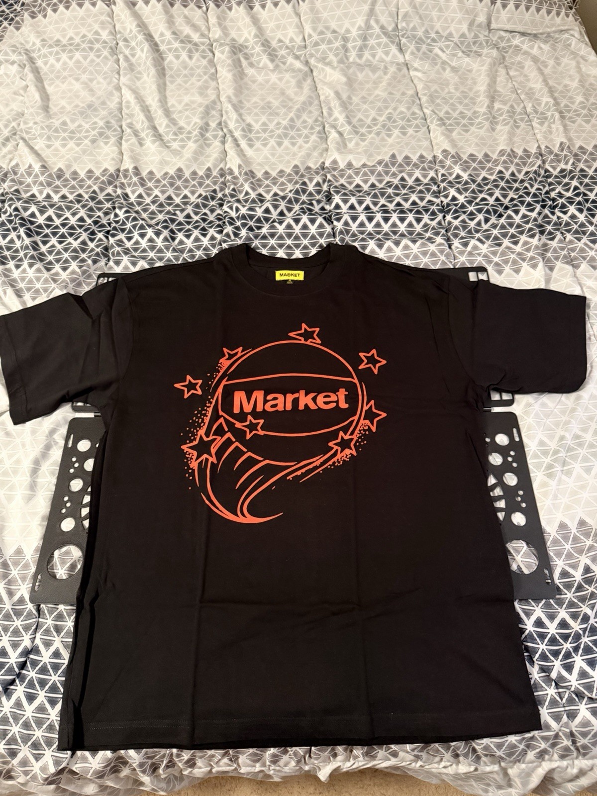 Market Studios Magic Basketball T-Shirt Black/Infrared (SIZE: XL)