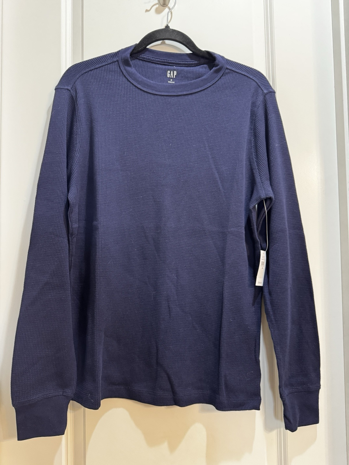 NWT Gap Navy Blue Crew Neck Long Sleeve Waffle Thermal Tee Medium Length 27” gallery