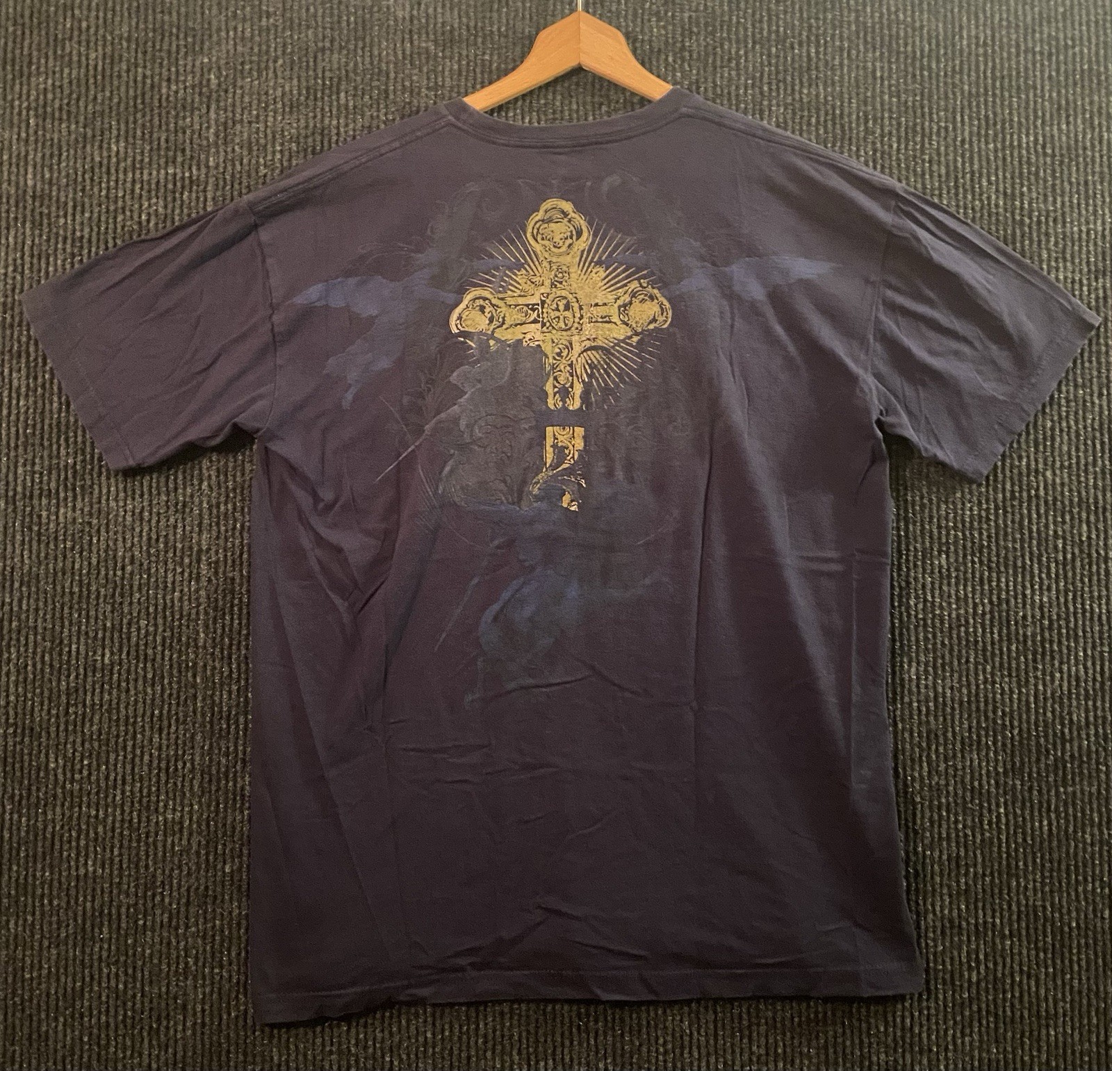 Vintage/Y2K Carbon Black T Shirt Size Large Navy Blue Crosses gallery