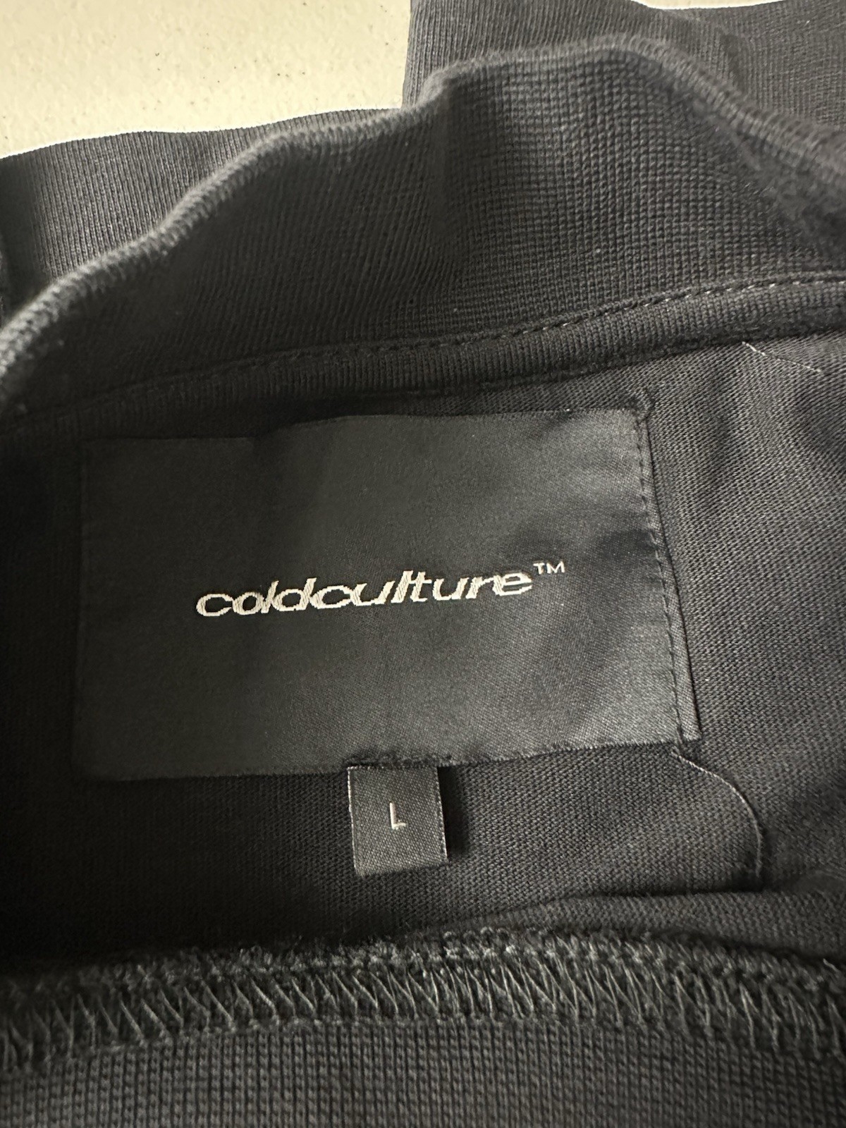 Black & White Cold Culture T Shirts - Large - Lot Of 2 gallery