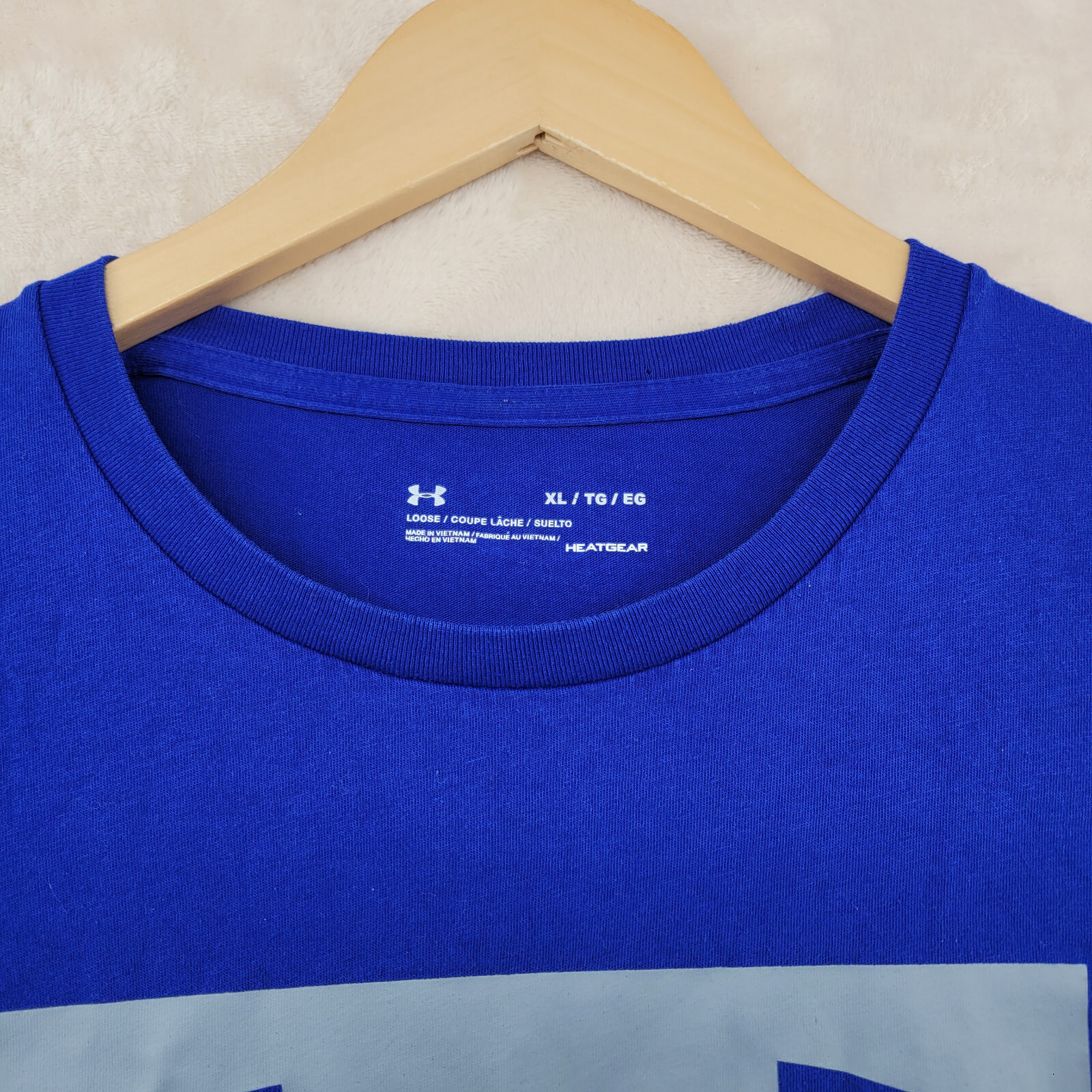 Under Armour Heatgear Loose Fit Men's Size XL Solid Blue Logo Crew-Neck T-Shirt gallery
