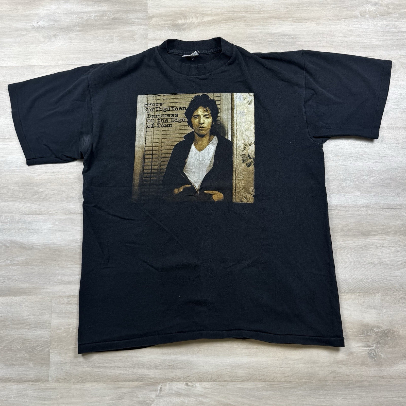 Vintage 90s Bruce Springsteen Darkness On The Edge Of Town Music t-shirt Mens XL gallery