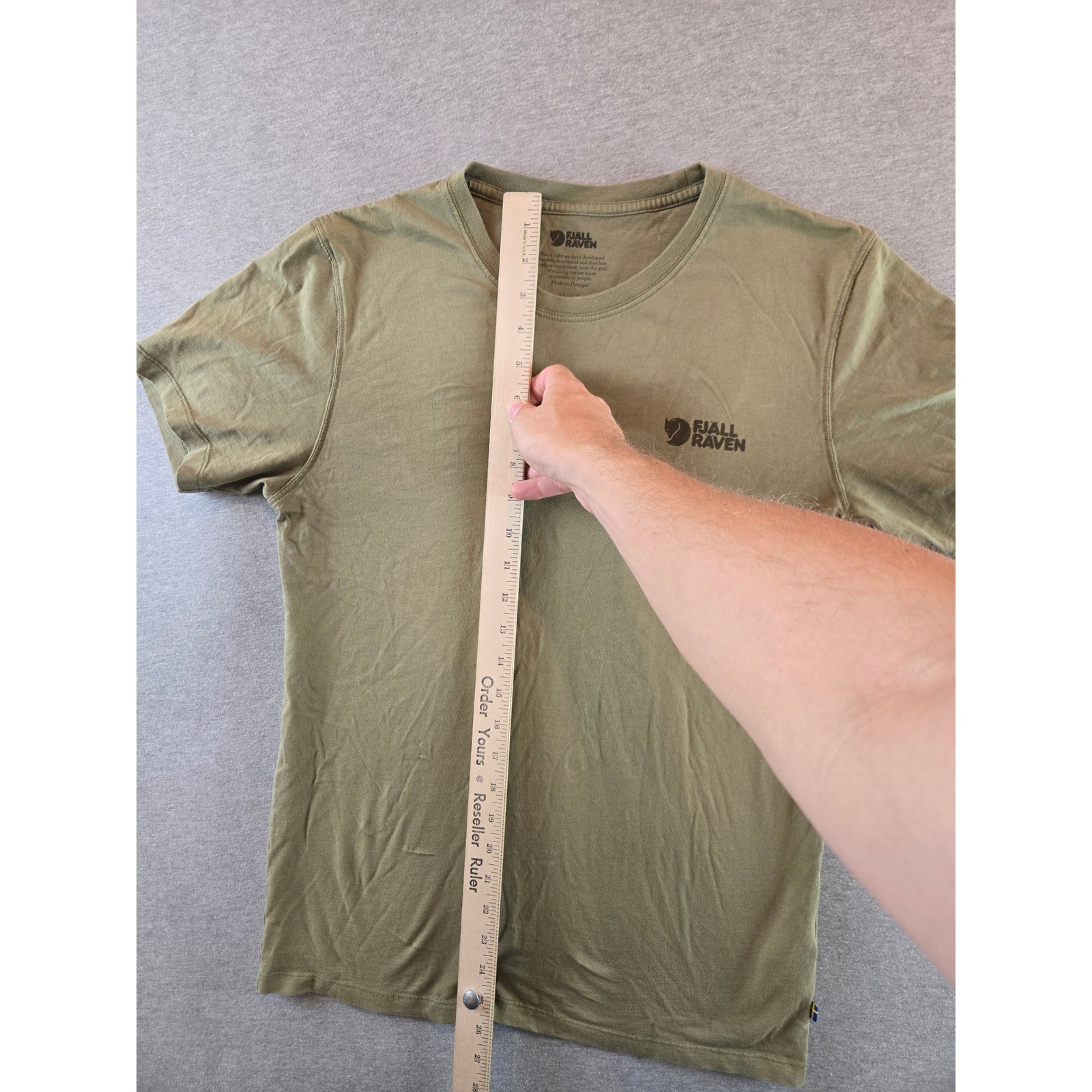 Fjallraven Tornetrask Tee Mens Small Green Graphic Back Mountain Logo T-Shirt gallery